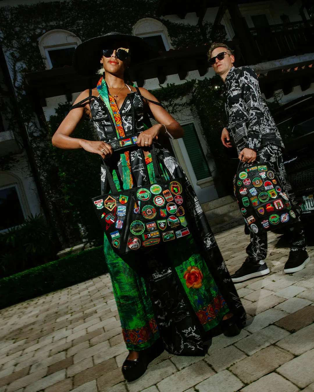 A.I. THE 54 (PATCHES OF AFRICA) CARGO TOTE - Image 2