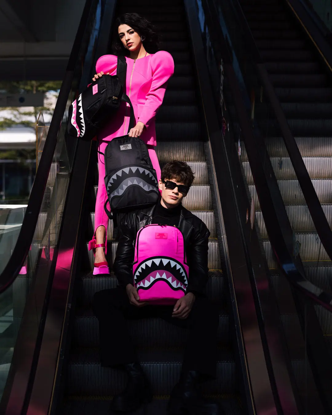 SHARK CENTRAL 2.0 NEON VENOM BACKPACK - Image 8