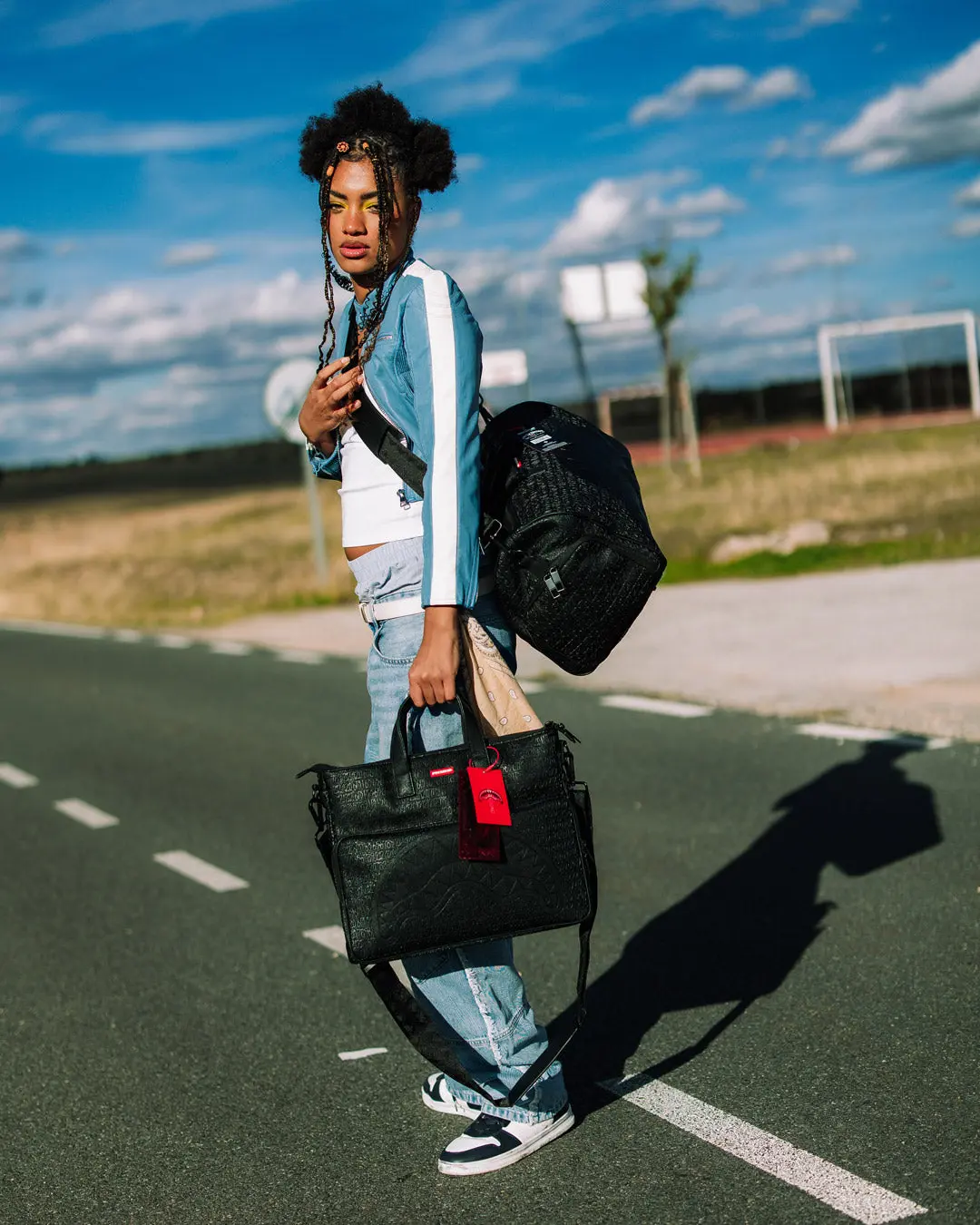 HYPERDIMENSIONAL TRAVEL BAG - Image 2