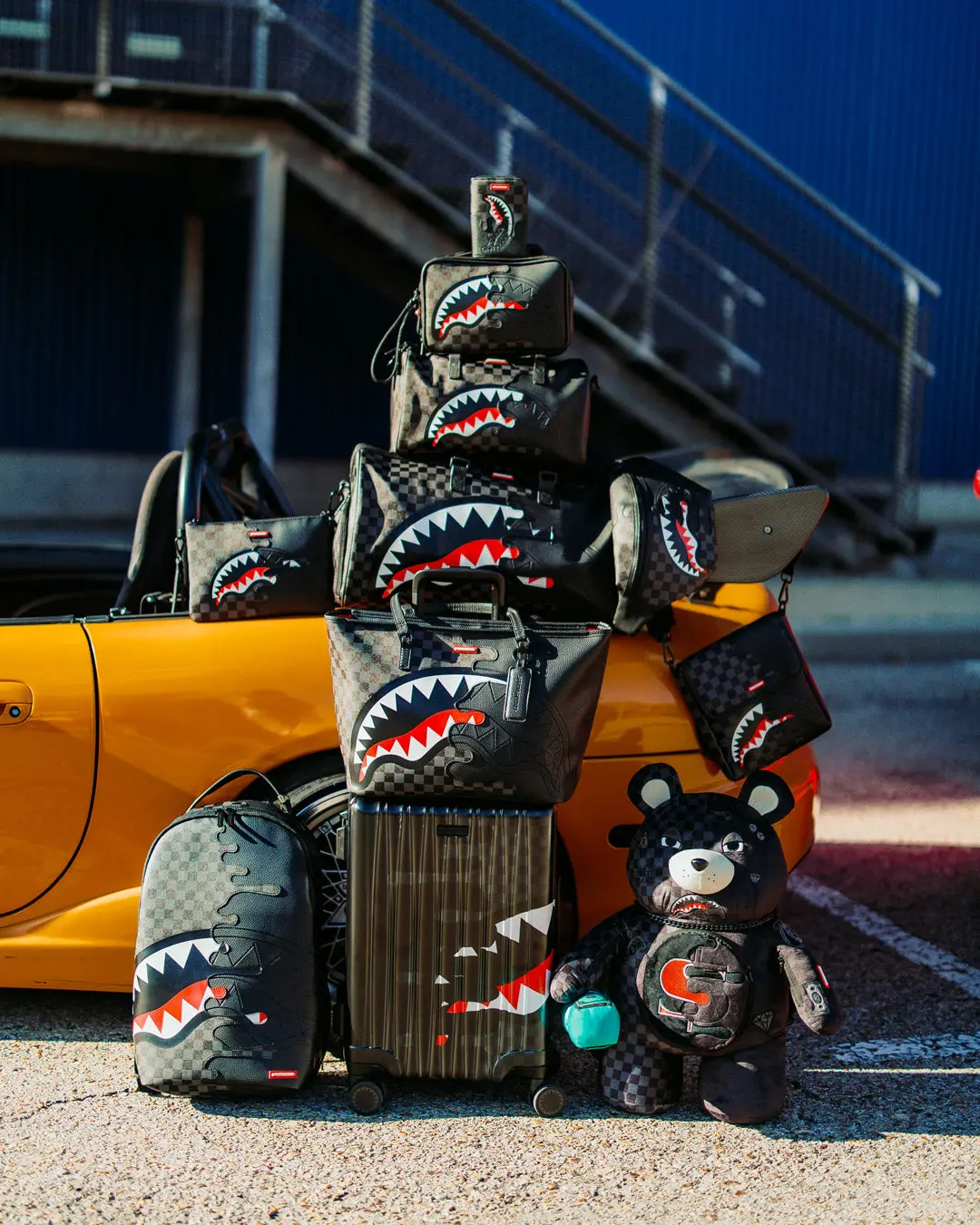 SPEED SHARK SIDE SWIPE MONEYBEAR TEDDY BEAR BACKPACK - Image 12