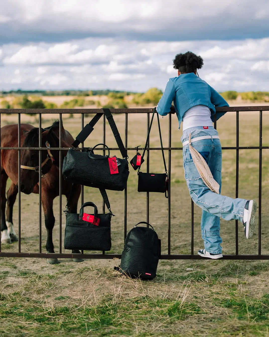 HYPERDIMENSIONAL BACKPACK - Image 8
