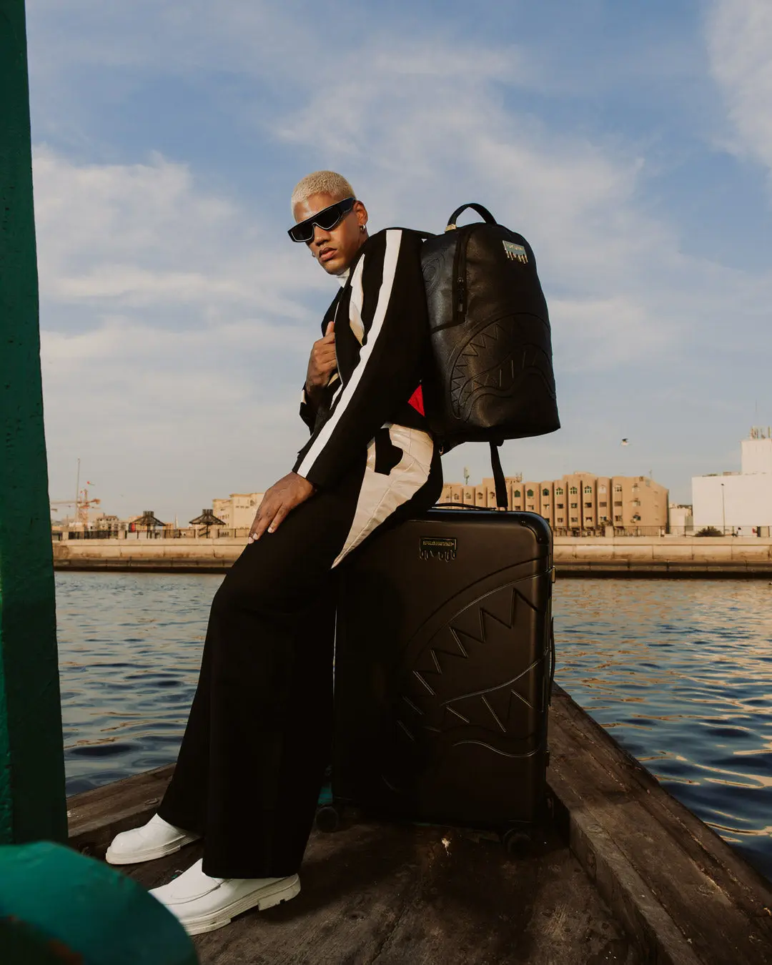 GOLD BRICK DRIP FULL-SIZE LUGGAGE - Image 2