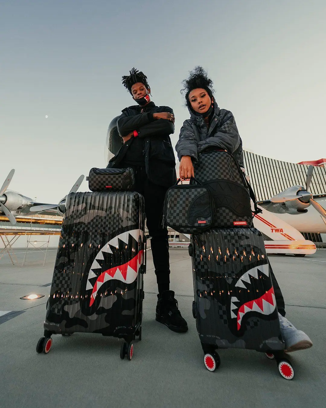 3AM SHARKNAUTICS 22” CARRY-ON LUGGAGE - Image 14